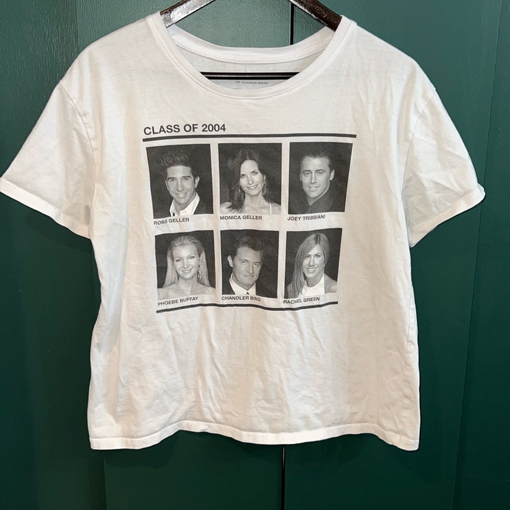Friends Sitcom T shirts sz L